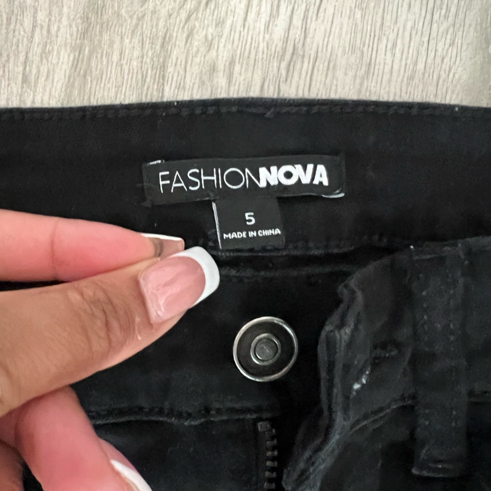 Distress jeans - Picture 3 of 4